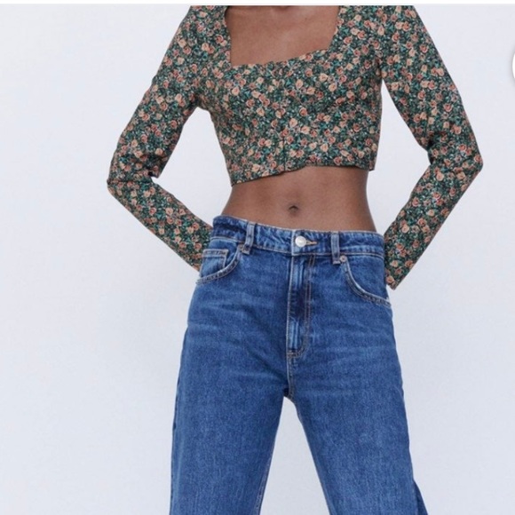 Zara Floral Crop Top - Picture 2 of 5